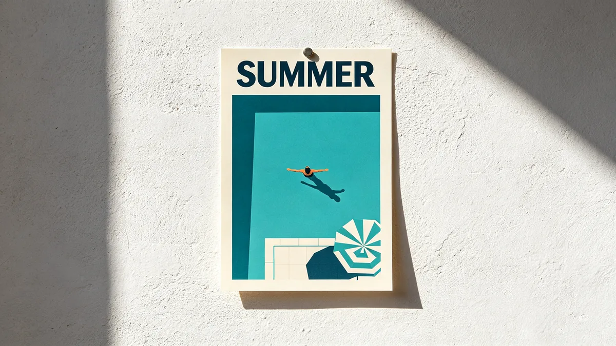 Un póster veraniego llamativo con la palabra SUMMER sobre una piscina estilizada vista desde arriba.